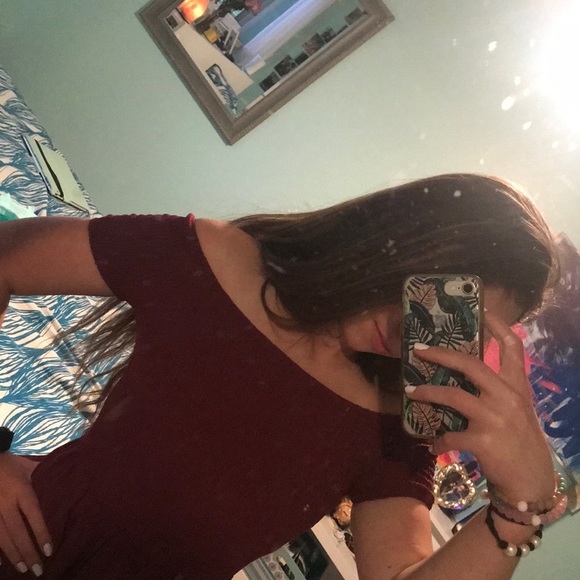 off the shoulder maroon dress - Picture 6 of 6